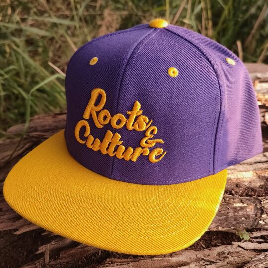 Klasyczna czapka Snapback Roots & Culture - fiolet i żółty