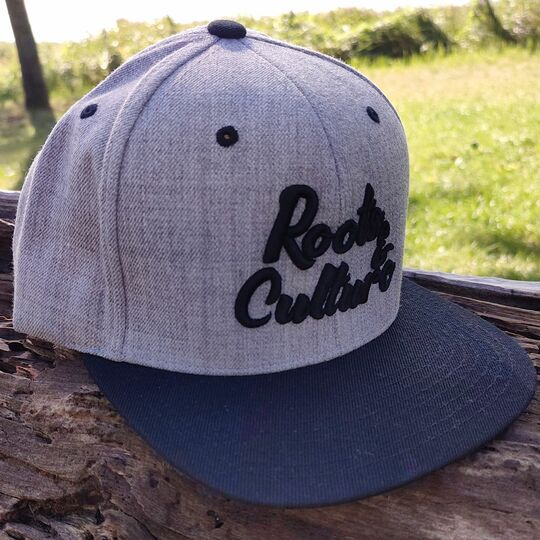 Classic Snapback Cap Roots & Culture  / heather gray & black