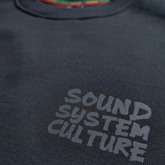 Bluza bez kaptura klasyczna Sound System Culture logo